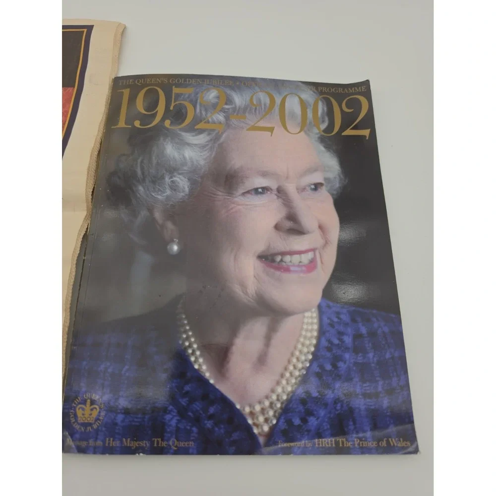 Daily Mail Souvenir Edition Queen Elizabeth & Official Souvenir Proram 1952-2002